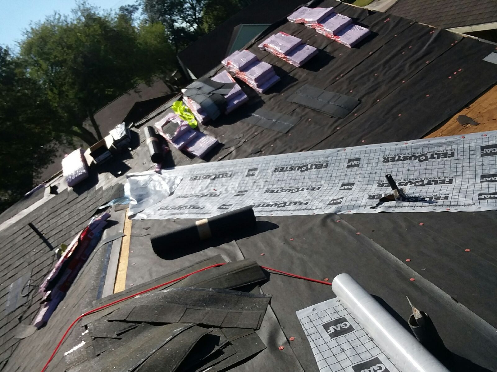 Shingles roof replacement in Houston