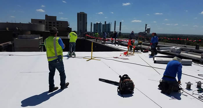 Commercial roofing services in Houston