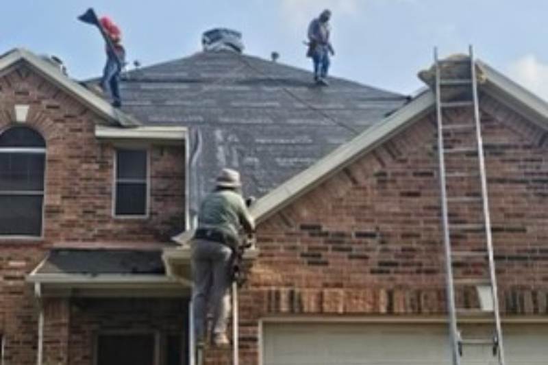 Shingles replacement in Houston, TX